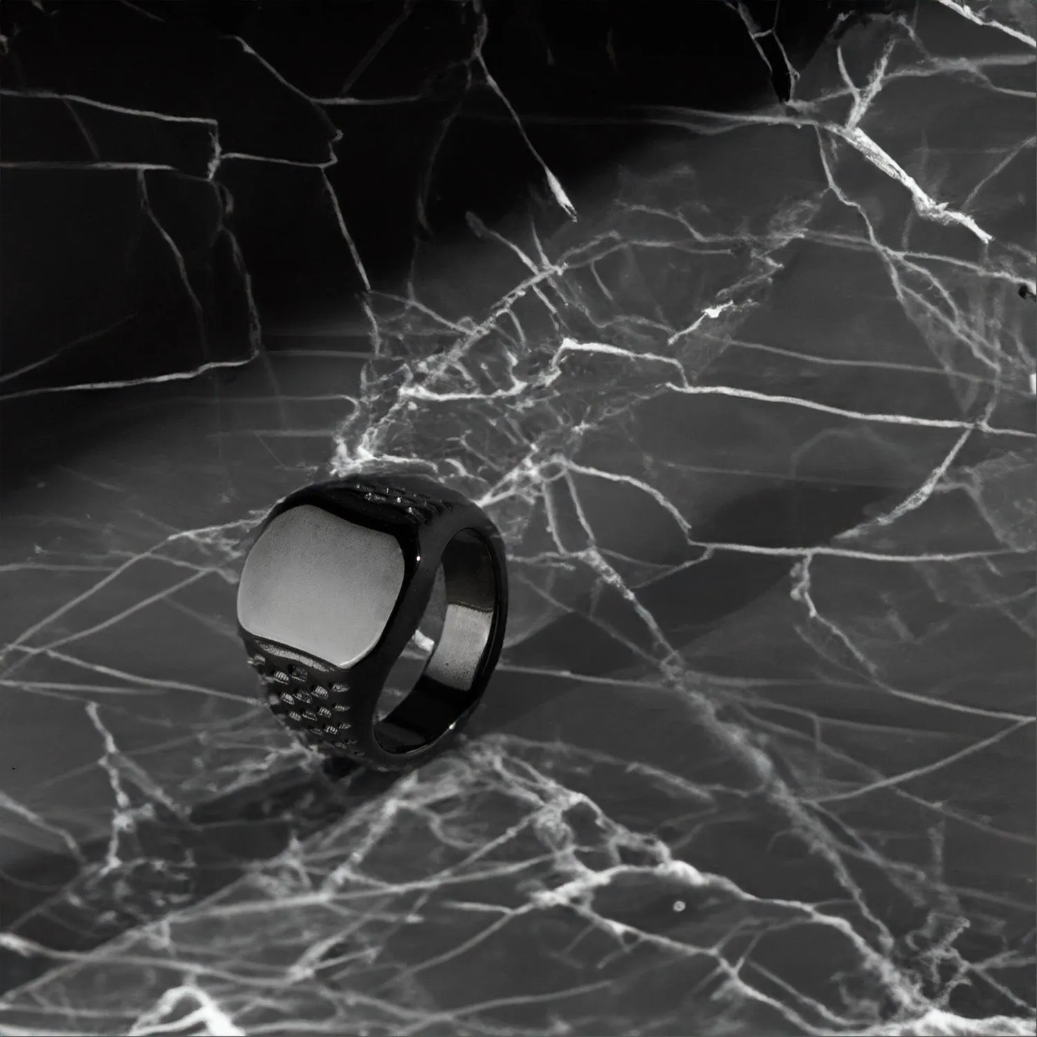 Black Boss Signet Ring