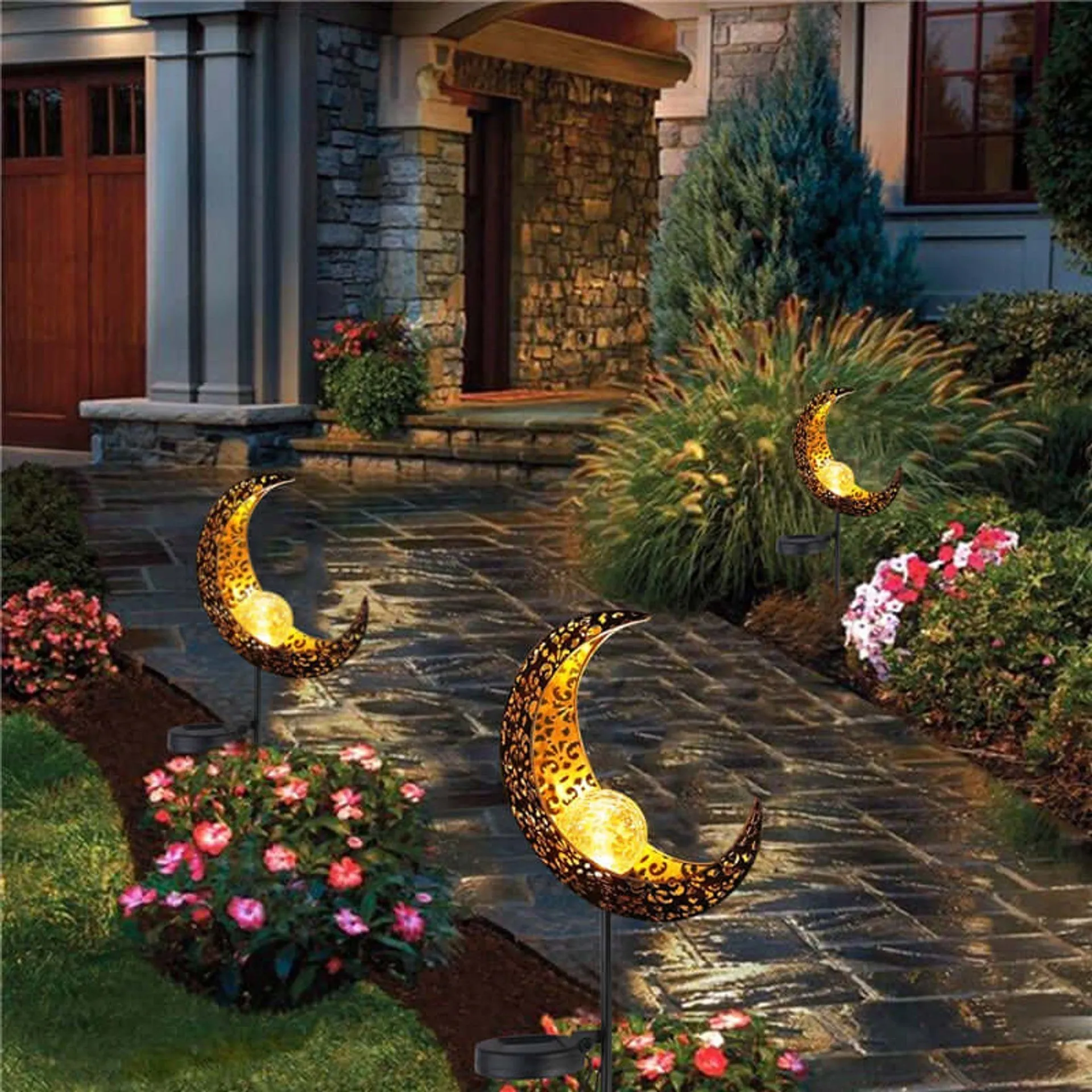Celestial Solar Garden Light – Glass & Metal Outdoor Lantern (Solar-Powered, Weatherproof)