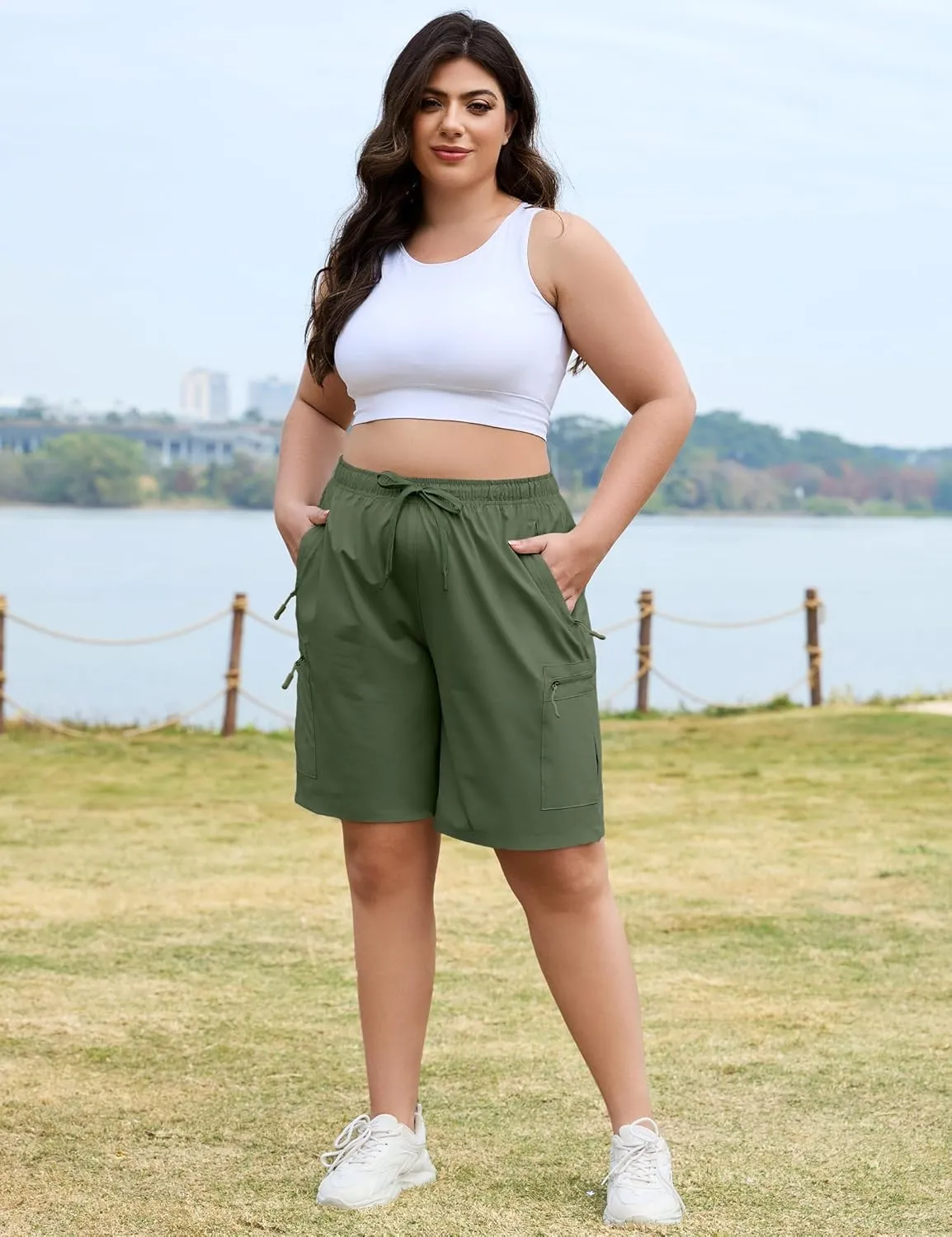 COOTRY Women's Plus Size 9'' Hiking Cargo Shorts Quick Dry Athletic Travel Golf Bermuda Shorts with Zipper Pockets