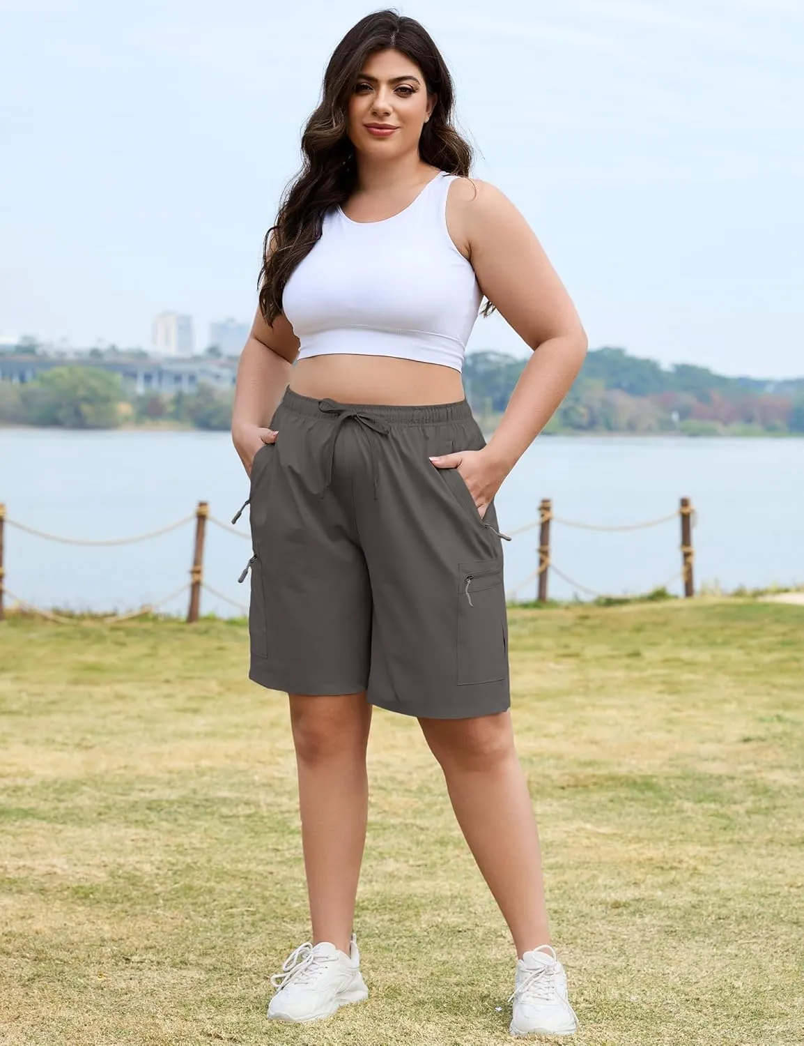 COOTRY Women's Plus Size 9'' Hiking Cargo Shorts Quick Dry Athletic Travel Golf Bermuda Shorts with Zipper Pockets