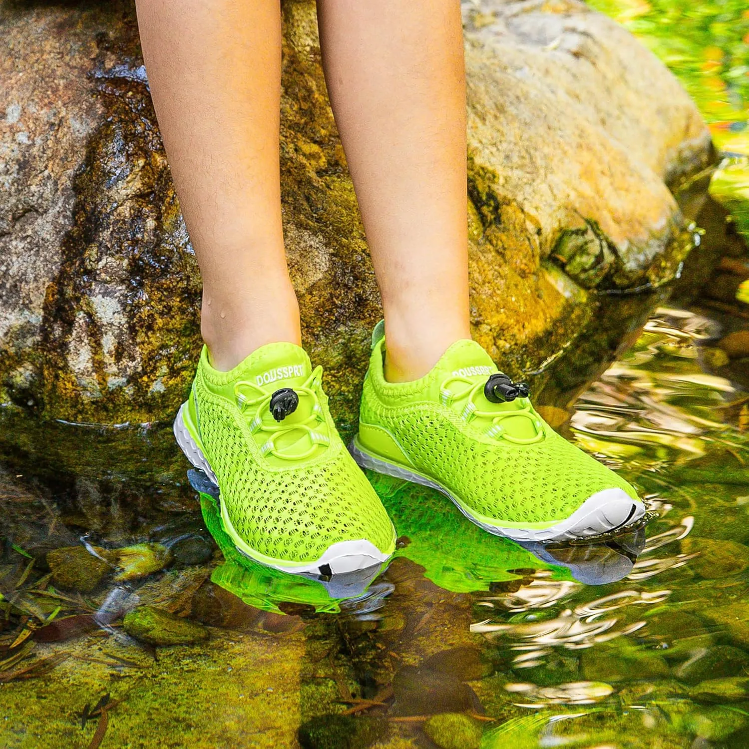 DOUSSPRT Water Shoes for Kids Boys Girls Quick Dry Beach Sports Swim Pool Aqua Shoes for Toddler/Little Kid/Big Kid