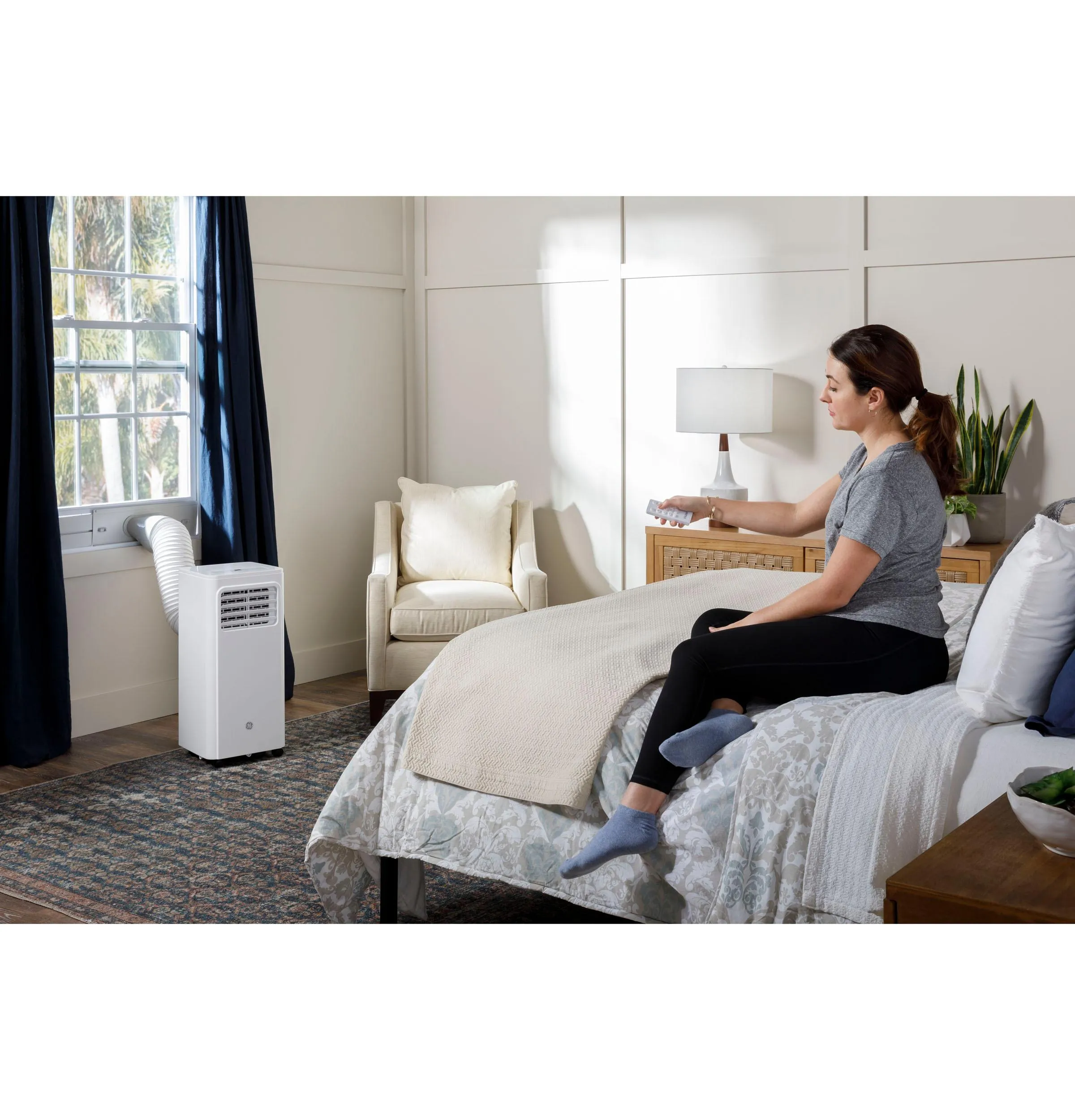 Ge Appliances APMS06BWF Ge® 6,000 Btu Doe Portable Air Conditioner For Small Rooms Up To 250 Sq. Ft.
