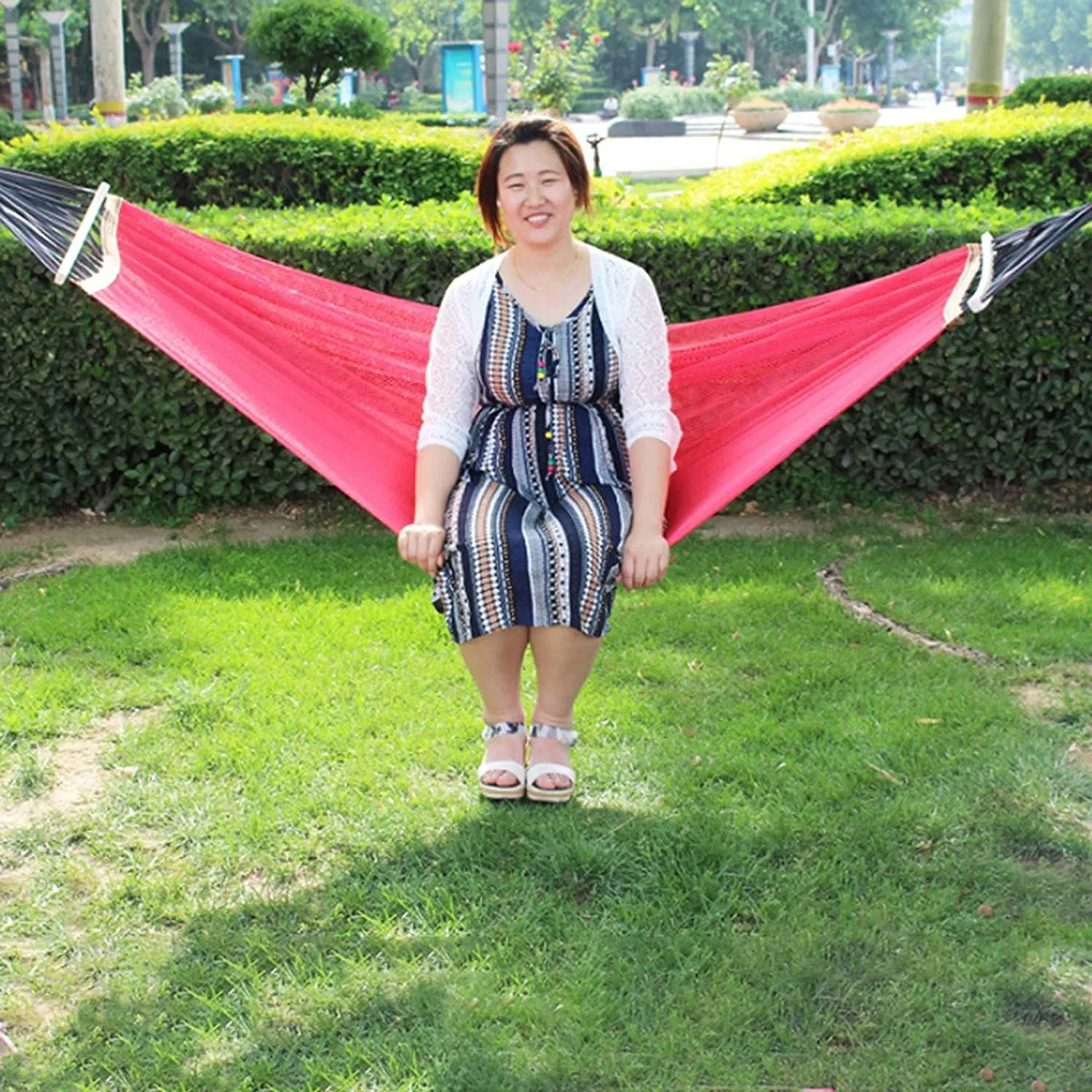 Portable Hammocks Hanging Rope Swing Camping Hammock Ice Mesh Thickened Webbing Fixed Outdoor Furniture Leisure Sleeping Summer Travel Hammock for Outdoor(Red)