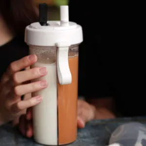 Qiilu Water Bottle 600ml Innovative Dual Use Water Bottle Straw Water Cup for Home Outdoor Camping Sport (White)
