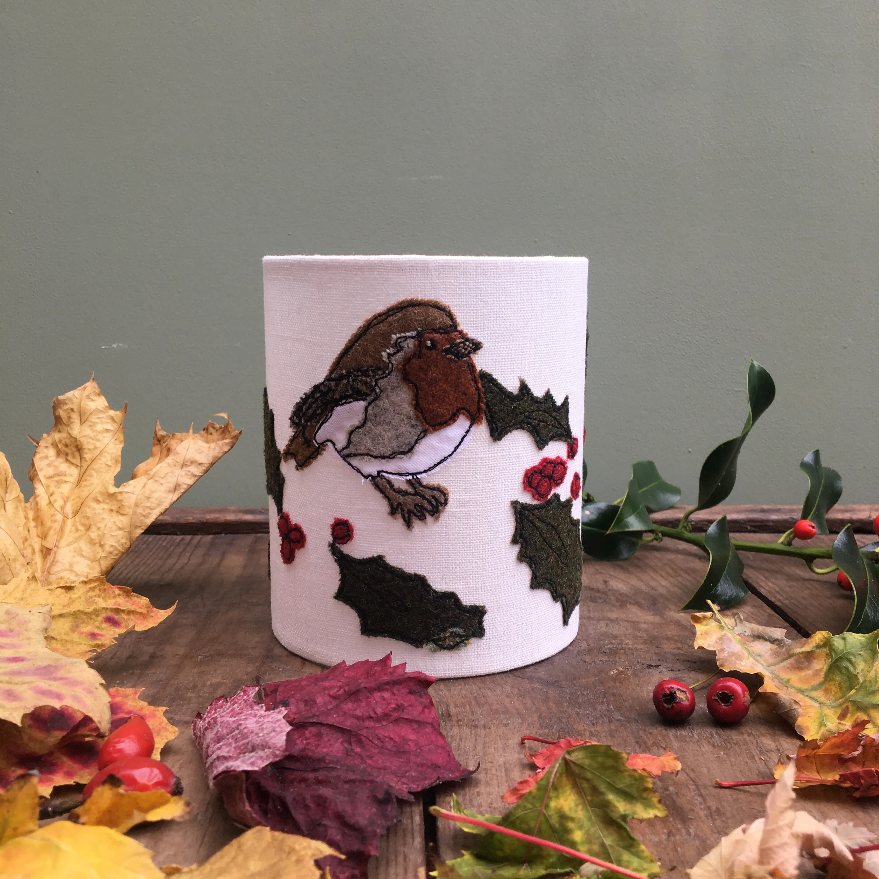 ROBIN Christmas lantern