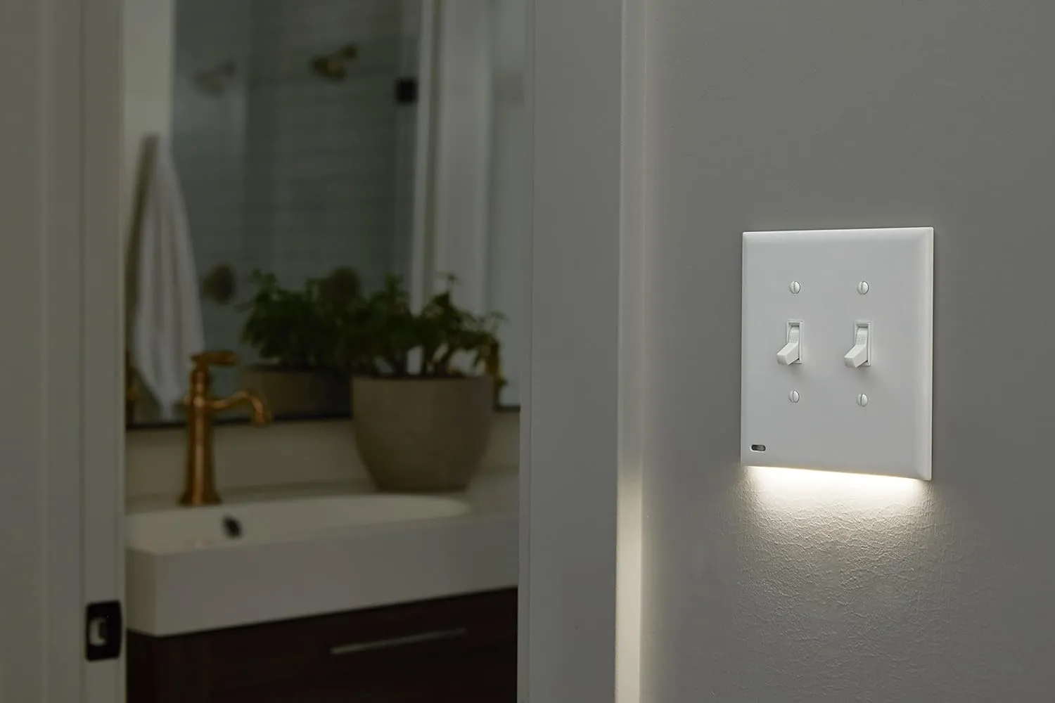 Single - SnapPower SwitchLight [for Double-Gang Light Switches] - Switch Wall Plate with Built-in LED Night Lights - Bright/Dim/Off Options - Auto On/Off Sensor - (Toggle, Light Almond)