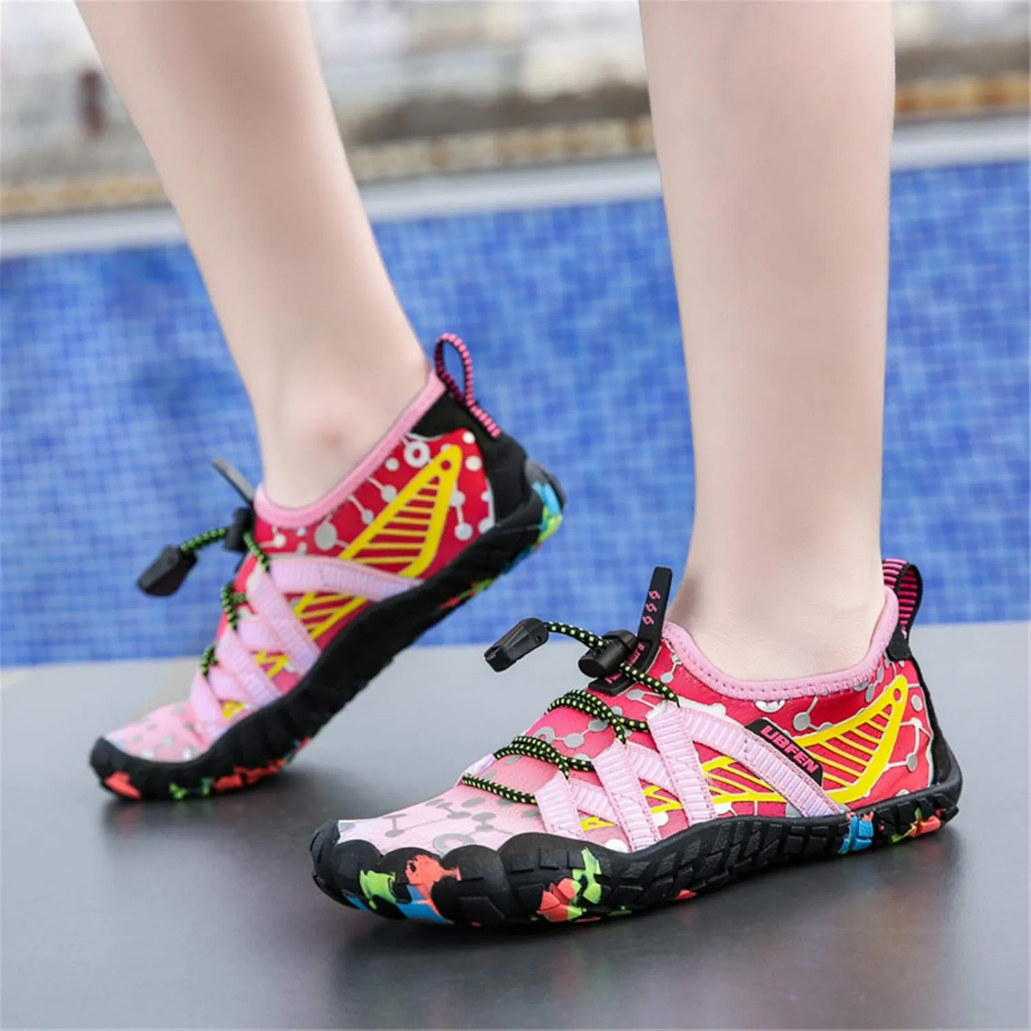 UBFEN Water Shoes for Kids Boys Girls Aqua Socks Barefoot Beach Sports Swim Pool Quick Dry Lightweight Toddler Little Big Kid