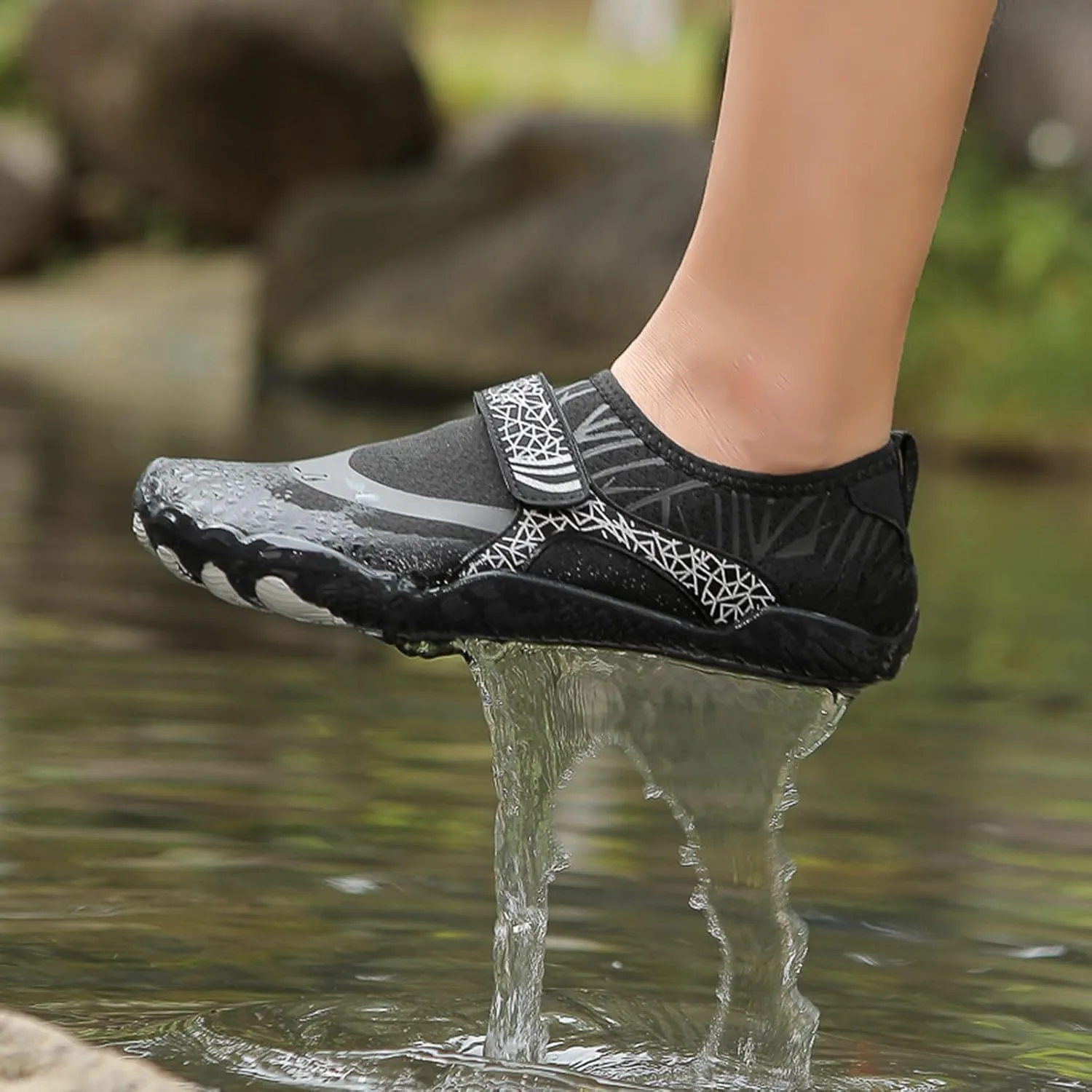 Water Shoes Mens Womens Quick-Dry Barefoot Swim Beach Pool Shoes Comfy Aqua Yoga Socks for Hiking Walking Diving Wading Surf Outdoor Water Sports Adult Aqua Shoe with Adjustable Elastic Band