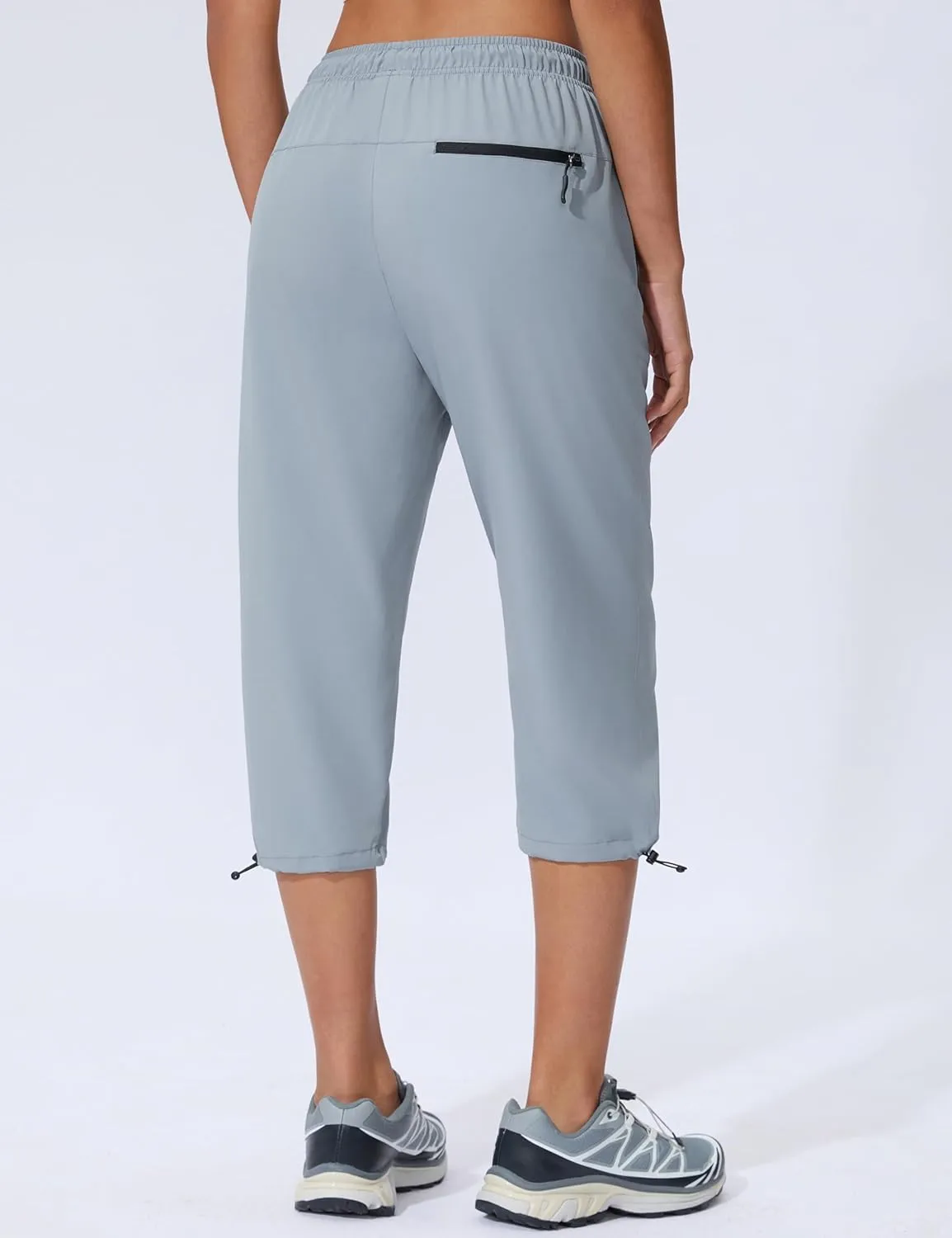 Women's Hiking Capri Pants Lightweight Quick Dry Outdoor Cargo Capris Camping Travel Zipper Pockets