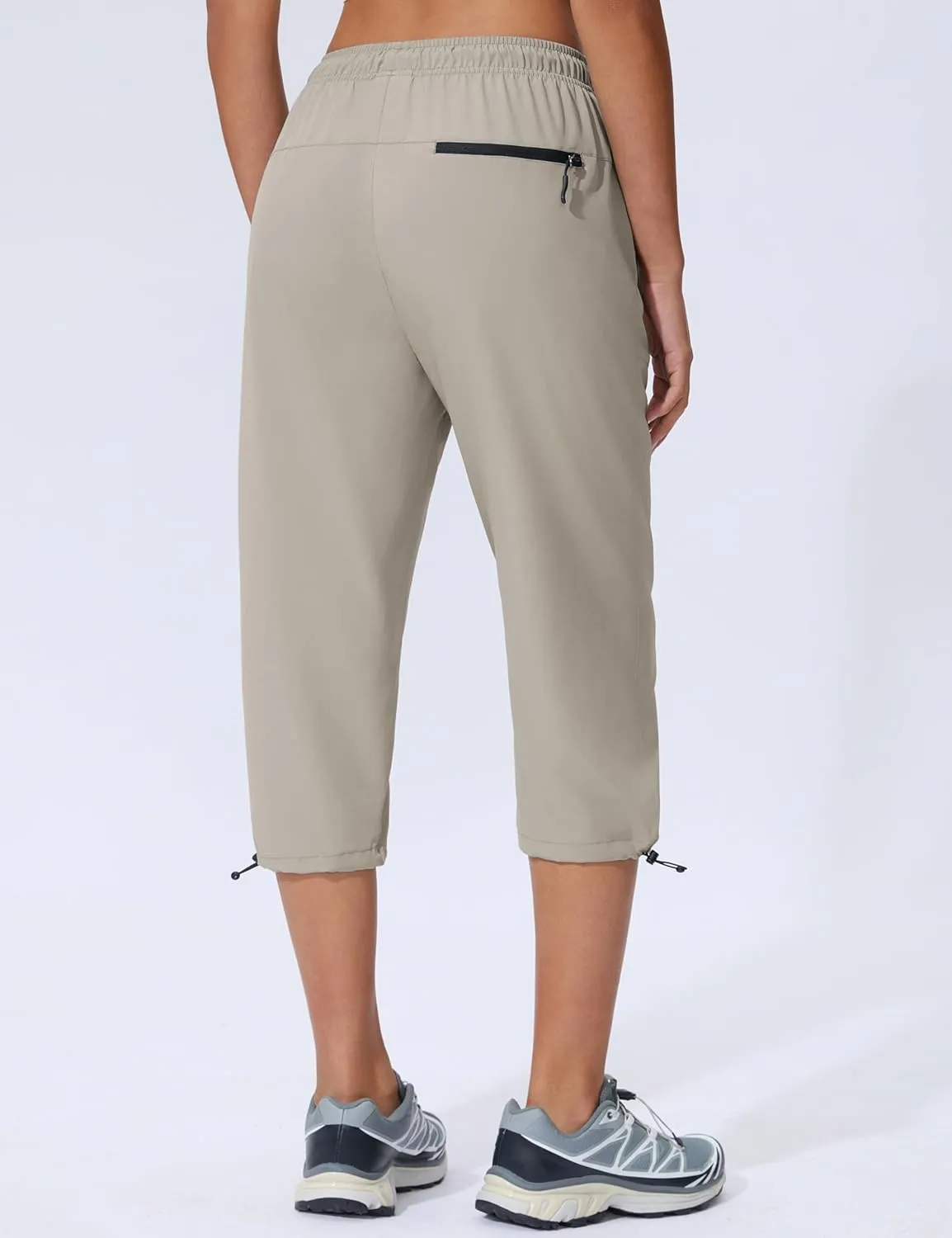 Women's Hiking Capri Pants Lightweight Quick Dry Outdoor Cargo Capris Camping Travel Zipper Pockets