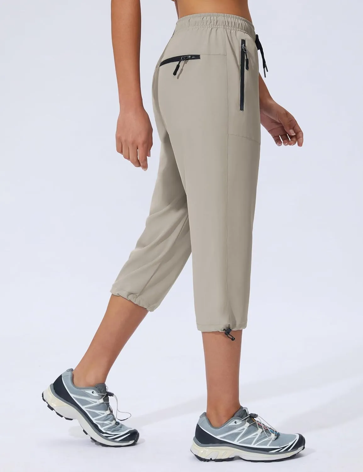 Women's Hiking Capri Pants Lightweight Quick Dry Outdoor Cargo Capris Camping Travel Zipper Pockets